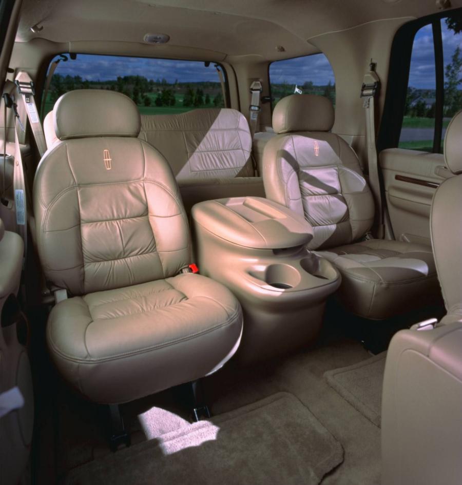  Lincoln Navigator 1998 года  (фото 27 из 72)
